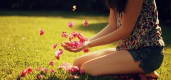 Happy To Be Alone: 8 Real Facts About Introverts