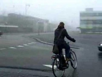 German town abolishes traffic lights and codes. Accidents are now almost non-existent!