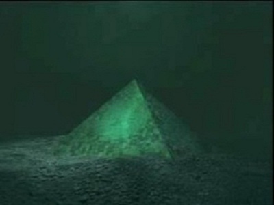 glass-pyramids-discovered-at-bermuda-triangle-1